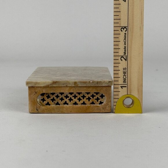 Artisan Hand Carved Stone Cricket Trinket with Lid Box Made India 4" x 3" - Picture 8 of 8